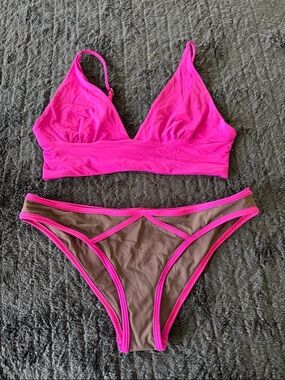 L space Hot Pink Triangle Bikini Set with Brown Contrast Trim